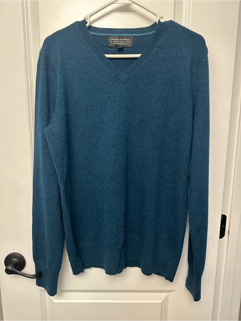 Banana Republic Men’s 100% Scottish Cashmere Yarn by Todd & Duncan Size Medium